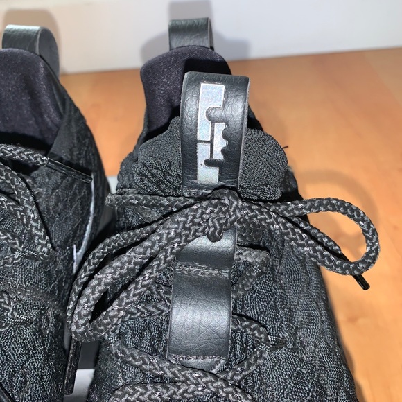 LEBRON XV🖤 - Picture 5 of 7